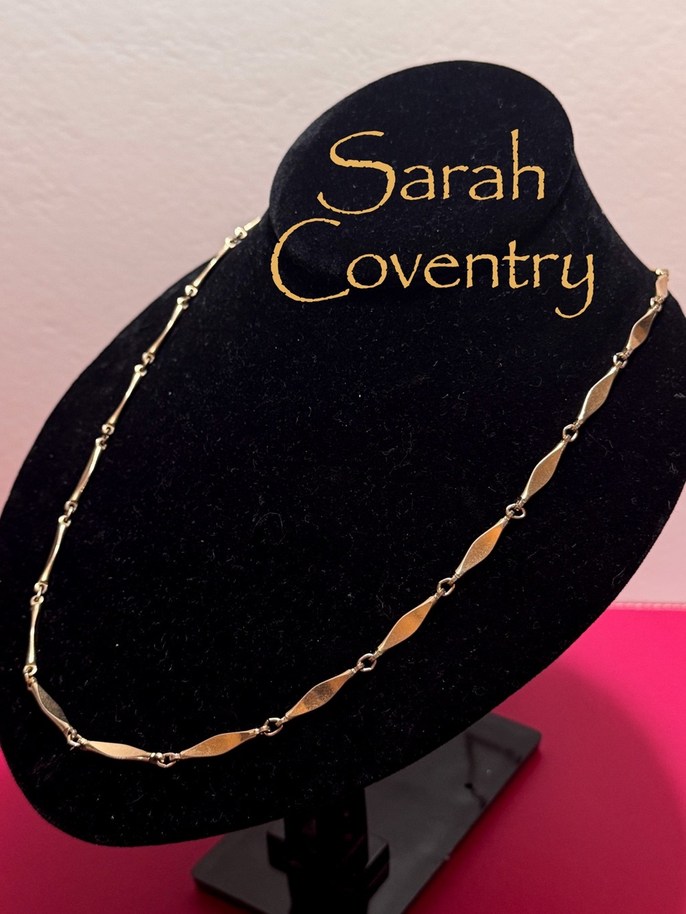 Gold-Toned Bar Link Necklace
Vintage Sarah Coventry